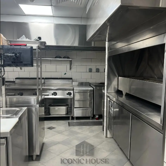 Fitted cloud kitchen for rent in Dubai